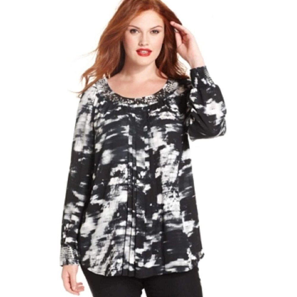 Women's Black & White Printed Long-Sleeve Top